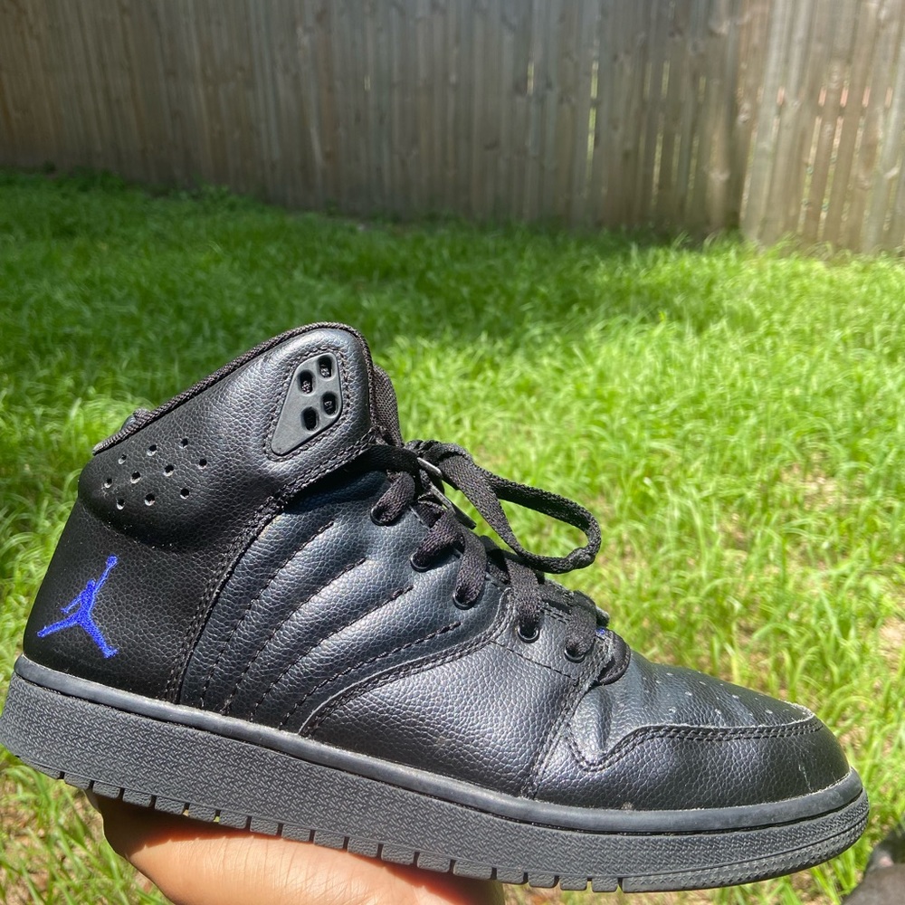 Jordan (Size 7)